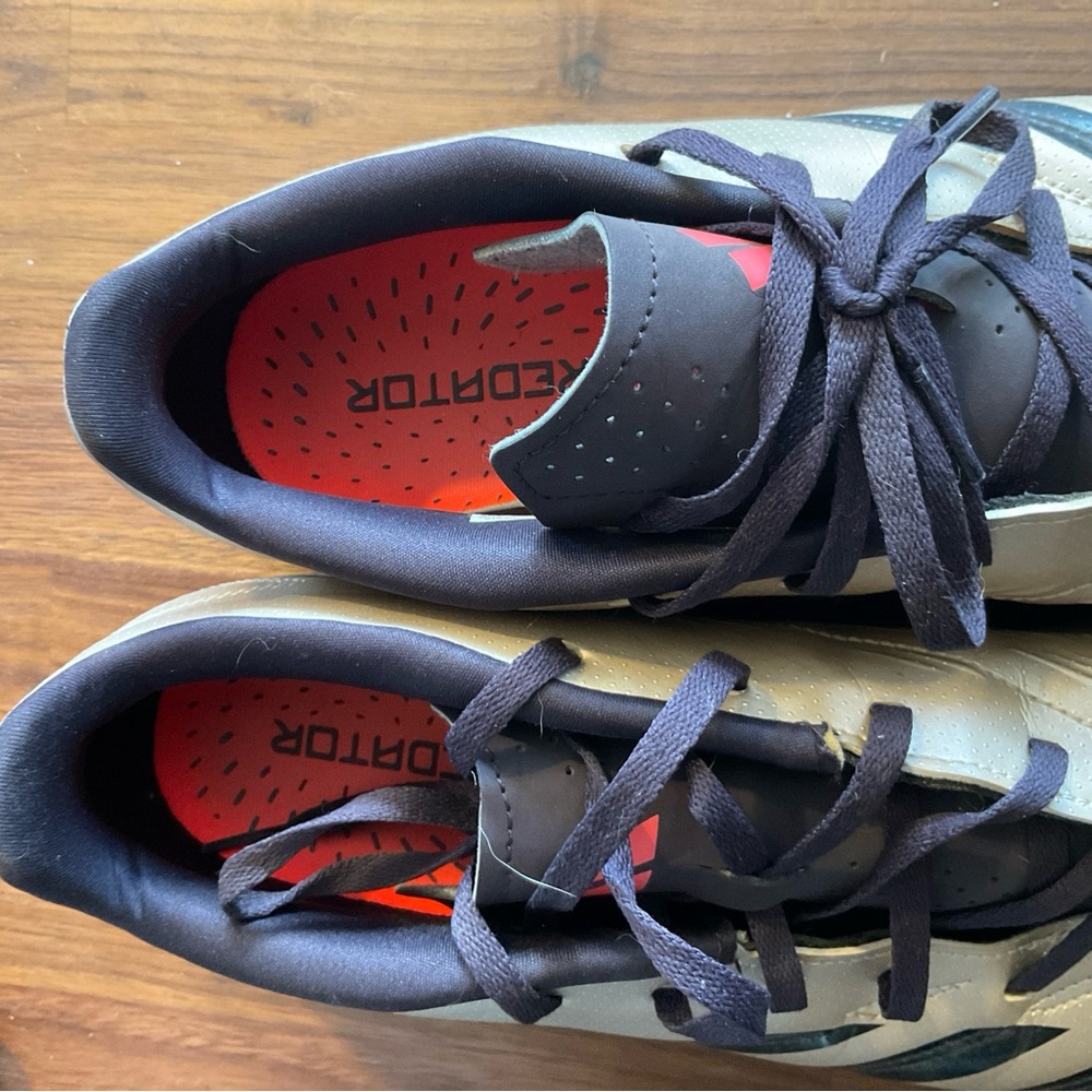 Predator Men’s Training Shoes - Black & Olive